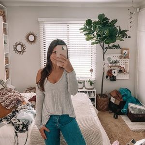 Abercrombie & Fitch vneck shirt